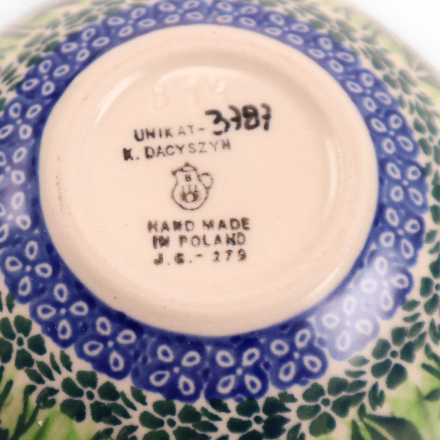 6" Round Bowl with Spout. Pattern: Ladybug