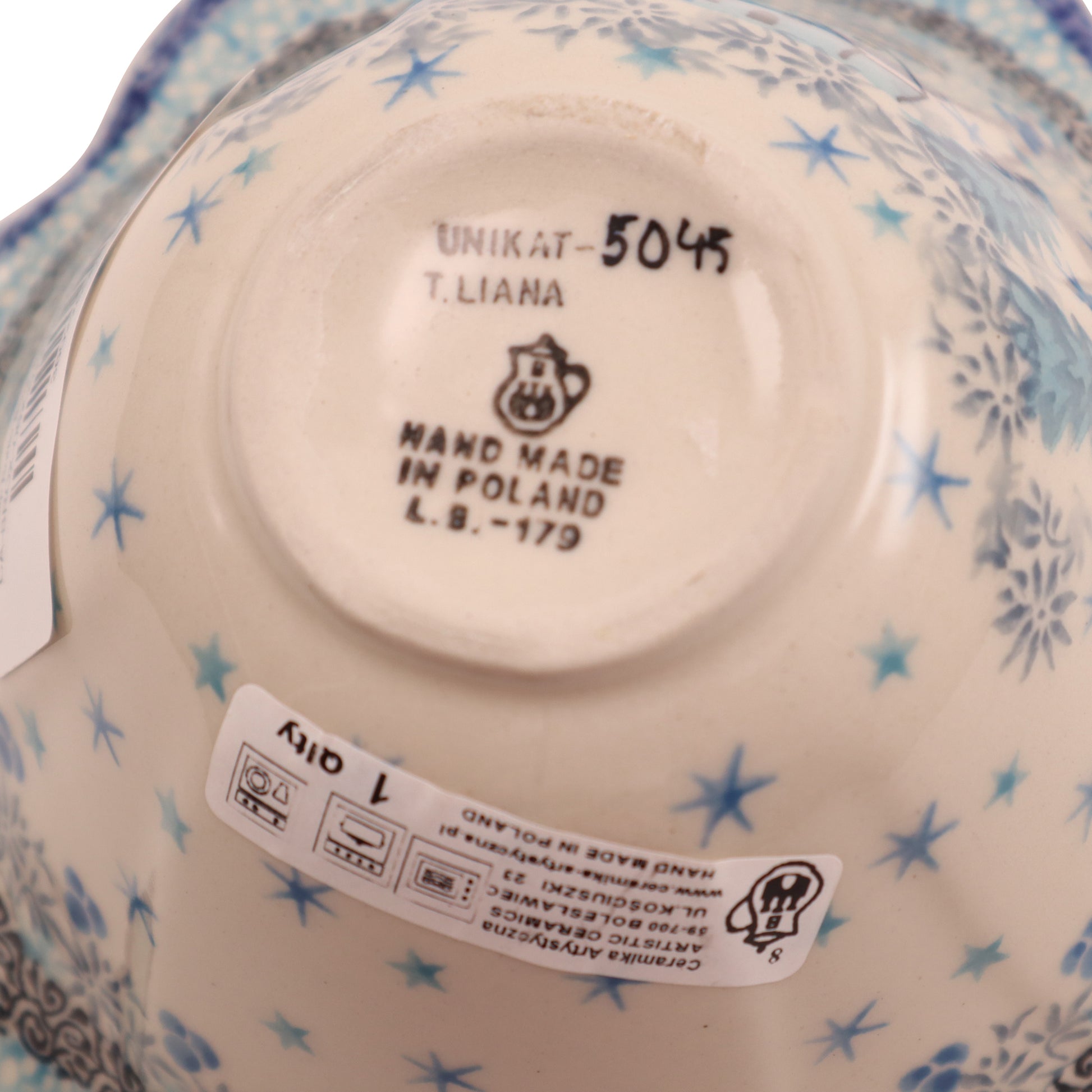 6"x3" Tulip Ruffle Bowl .Pattern:Winter Cottage