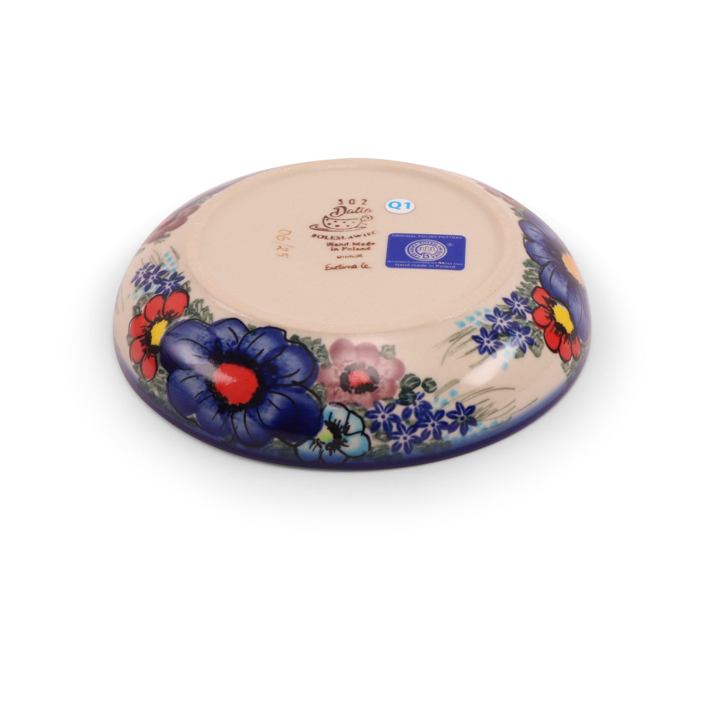 6"x1.5" Shallow Bowl.Pattern: Blooms in Blue