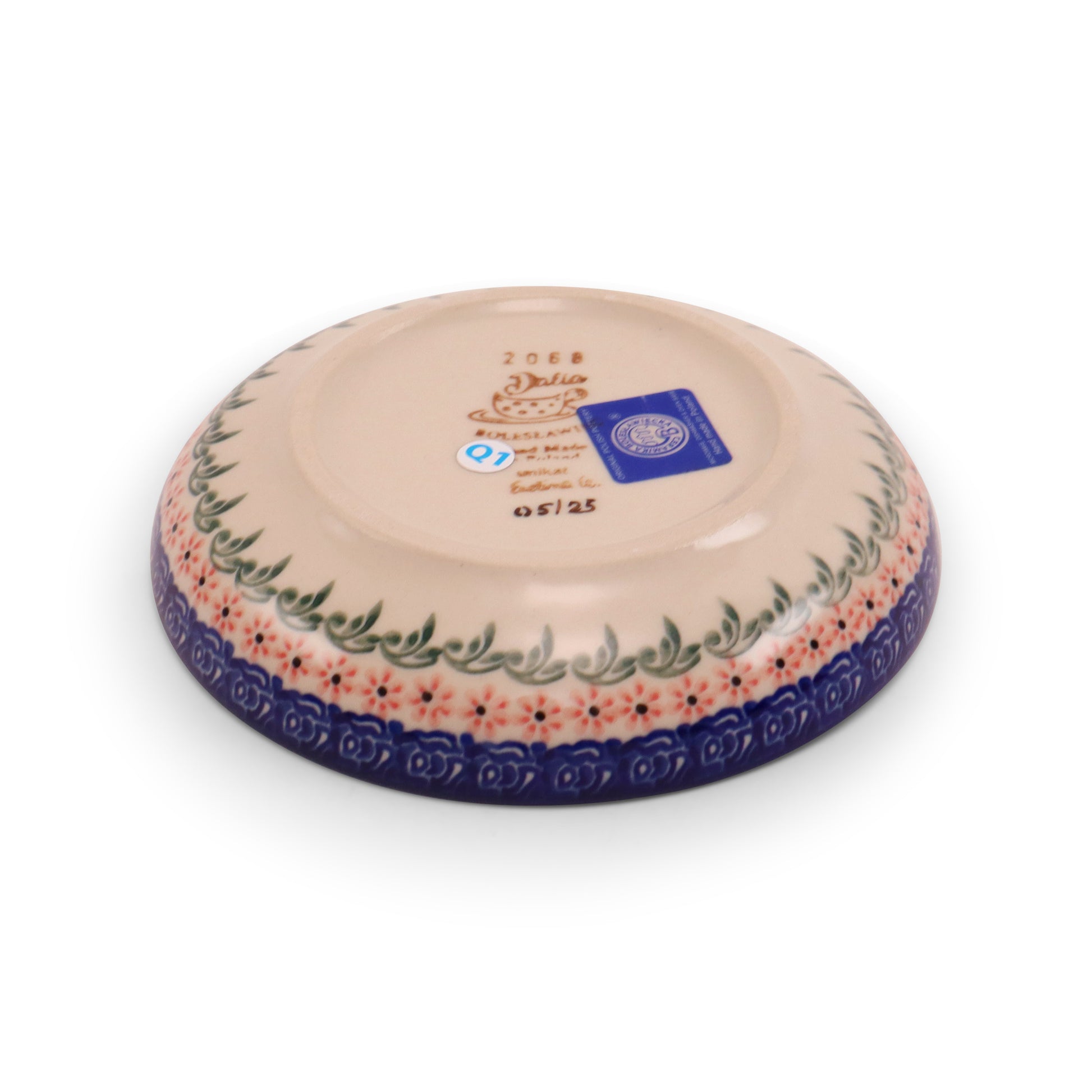 5"x1.5" Shallow Bowl.Pattern: Picnic Party