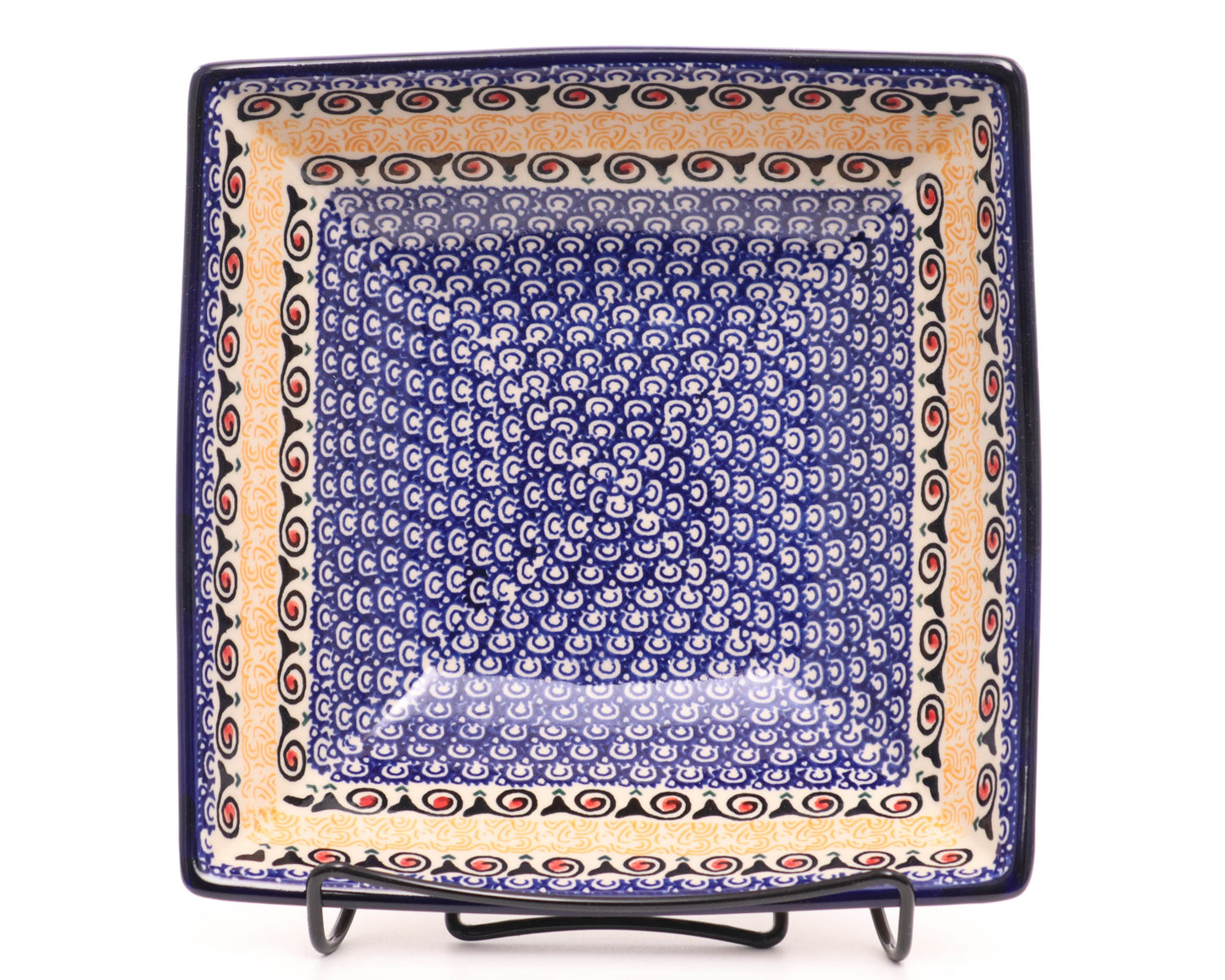 8"x8"x3" Horn Bowl. Pattern: 094