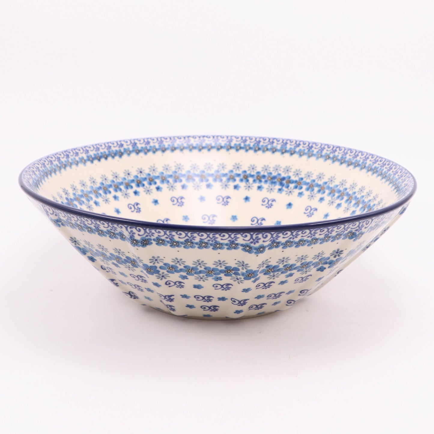 13" Ridge Bowl. Pattern: Country Charm