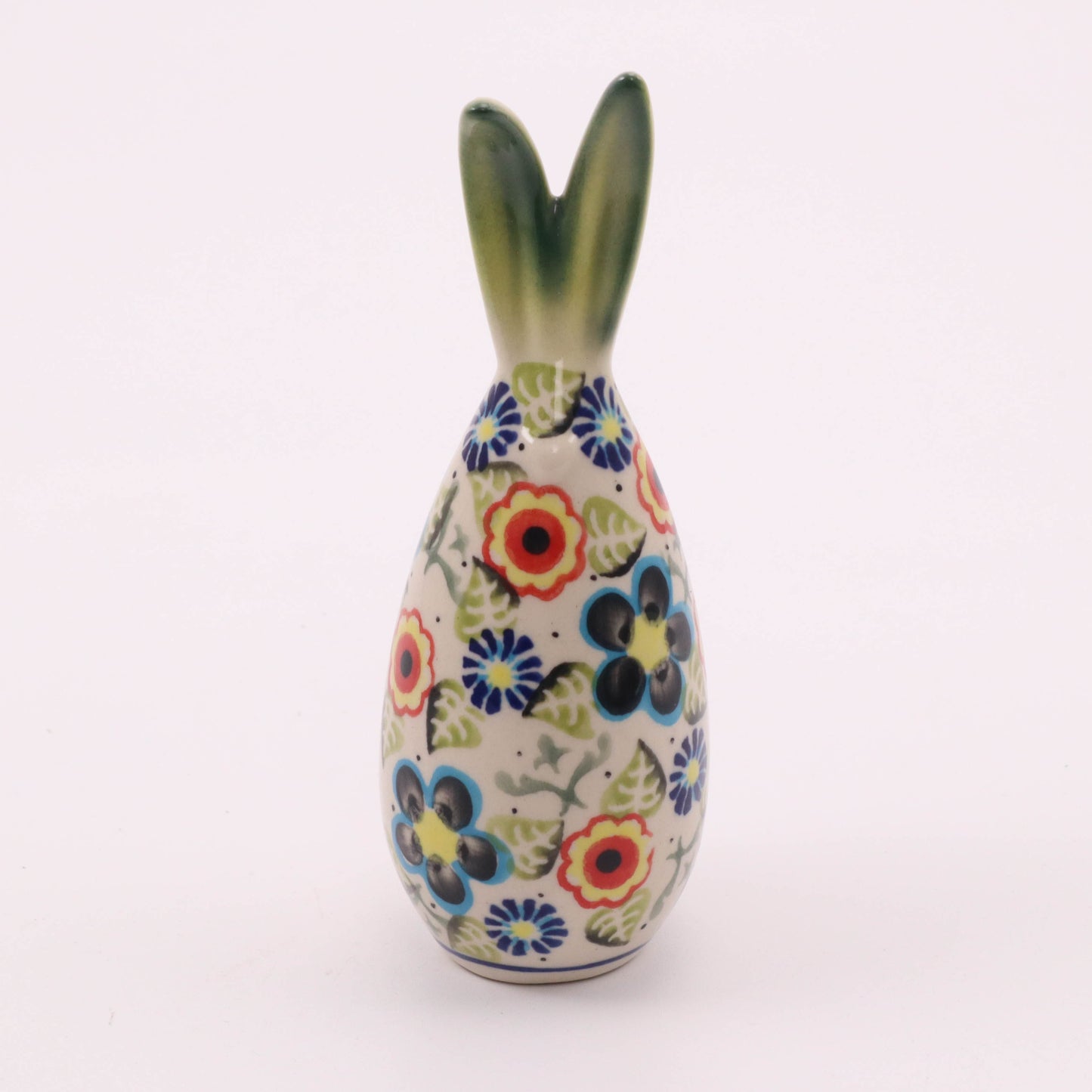 5" Bunny Figurine. Pattern: Mazurek