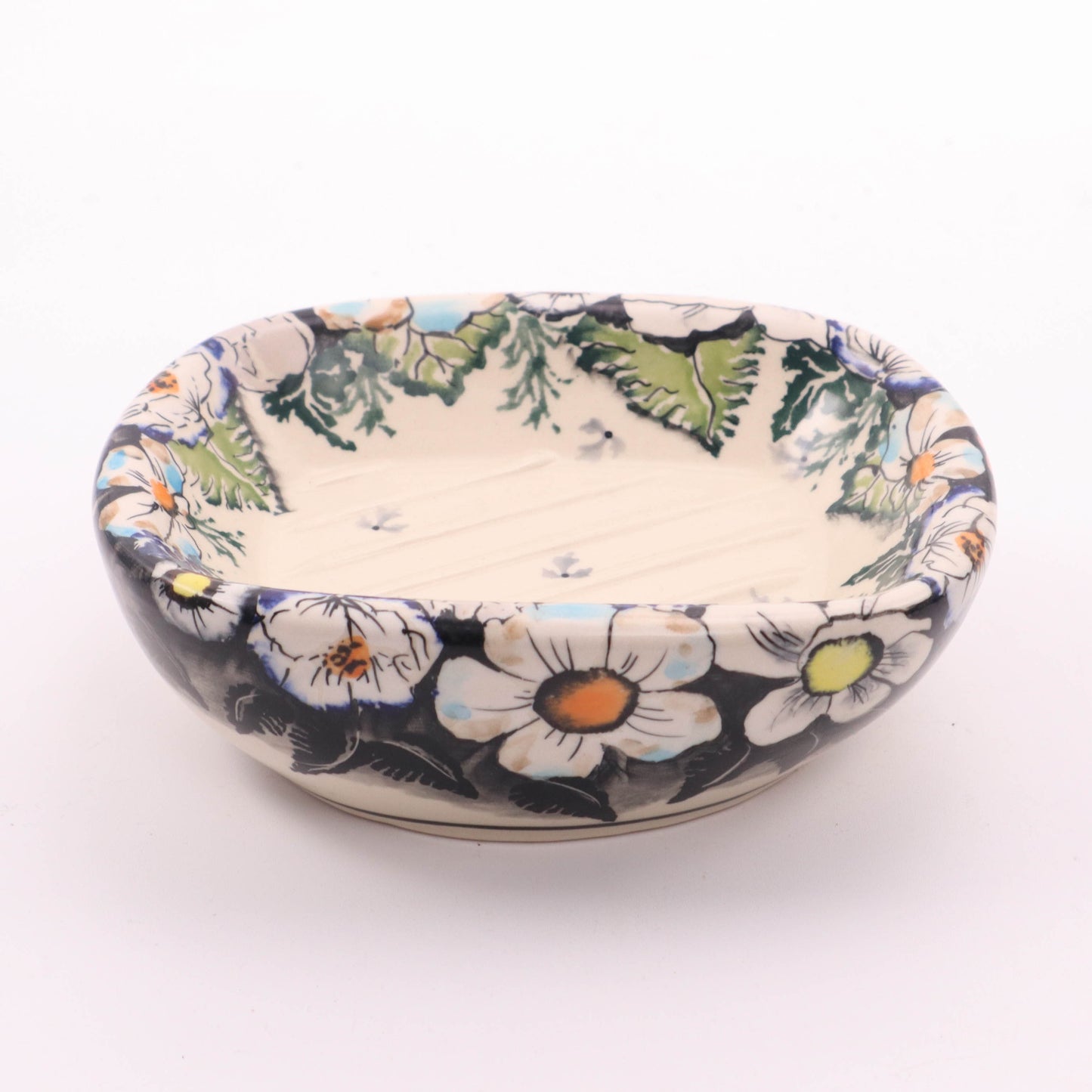 5"x4" Soap Dish. Pattern: Midnight Lace