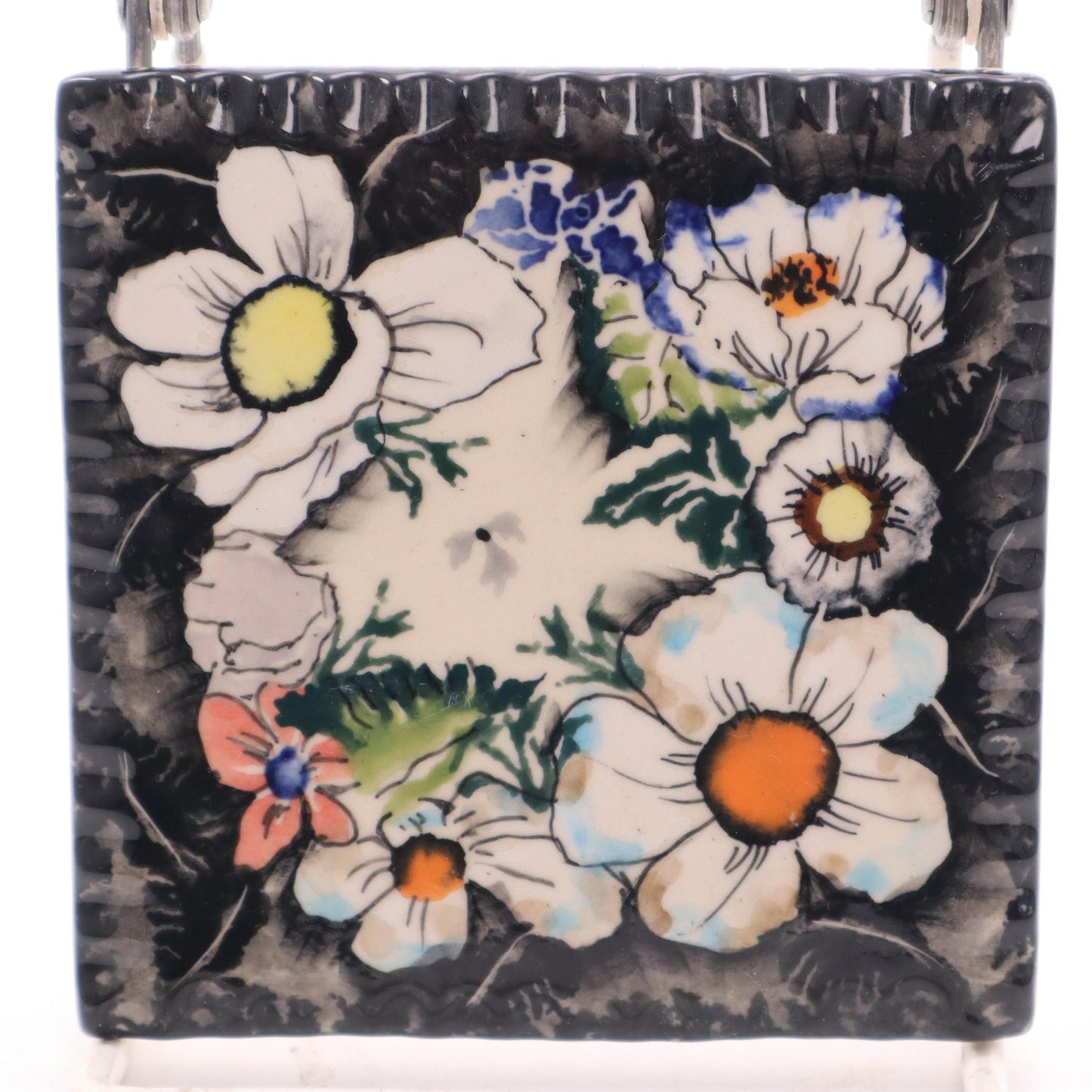 4"x4" Tile. Pattern: Midnight Lace