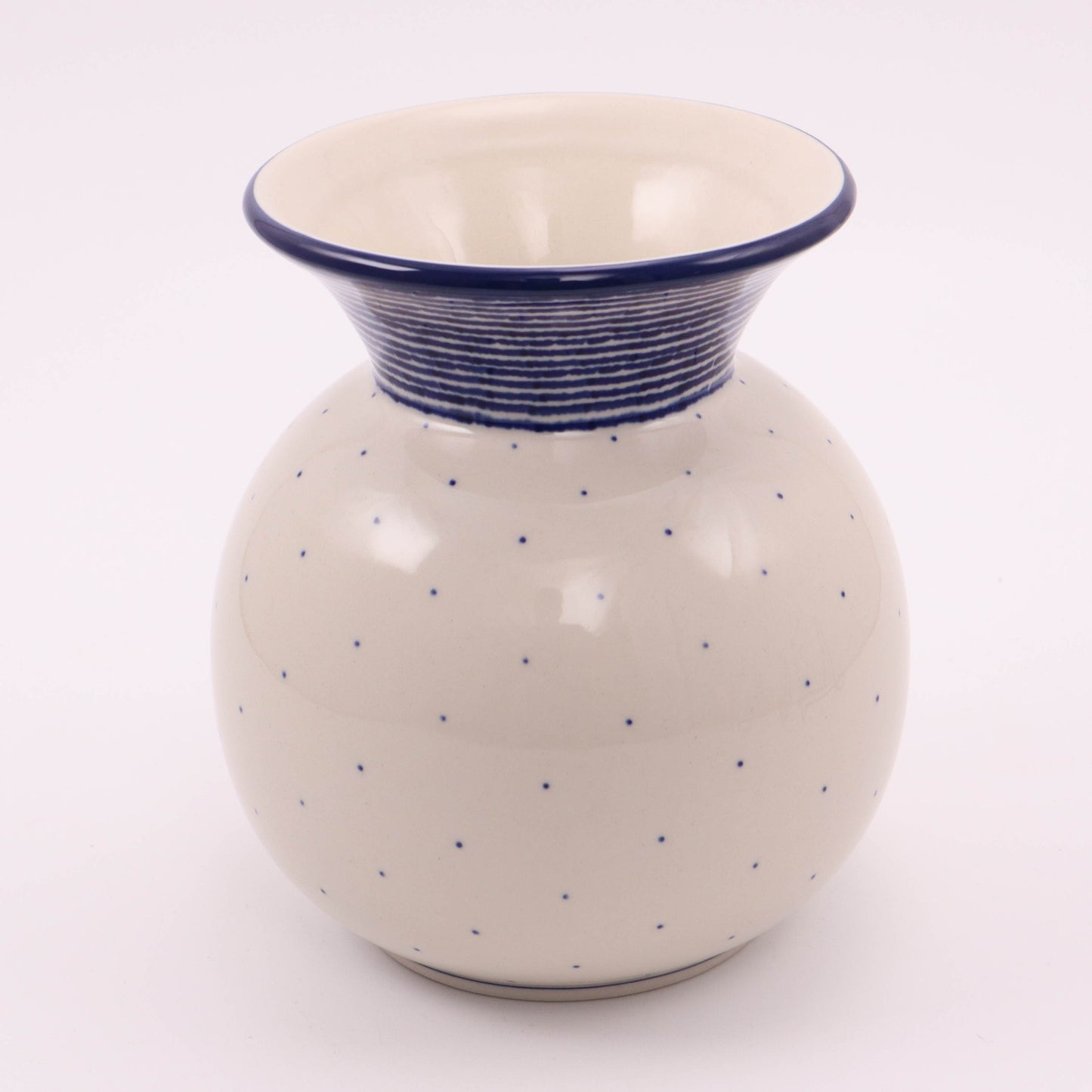 4" Vase. Pattern: Bellvue