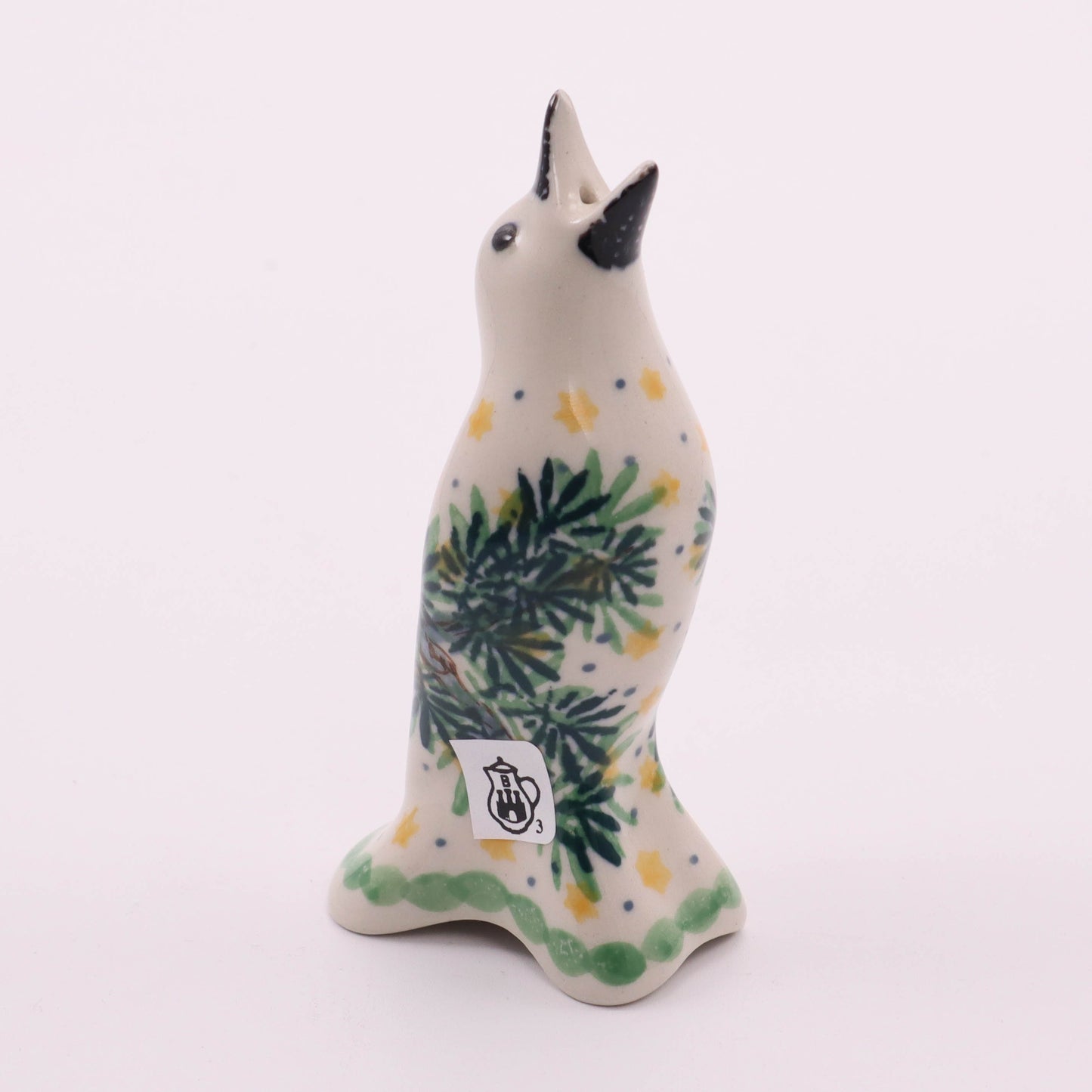 4" Pie Bird. Pattern: Winter Birds