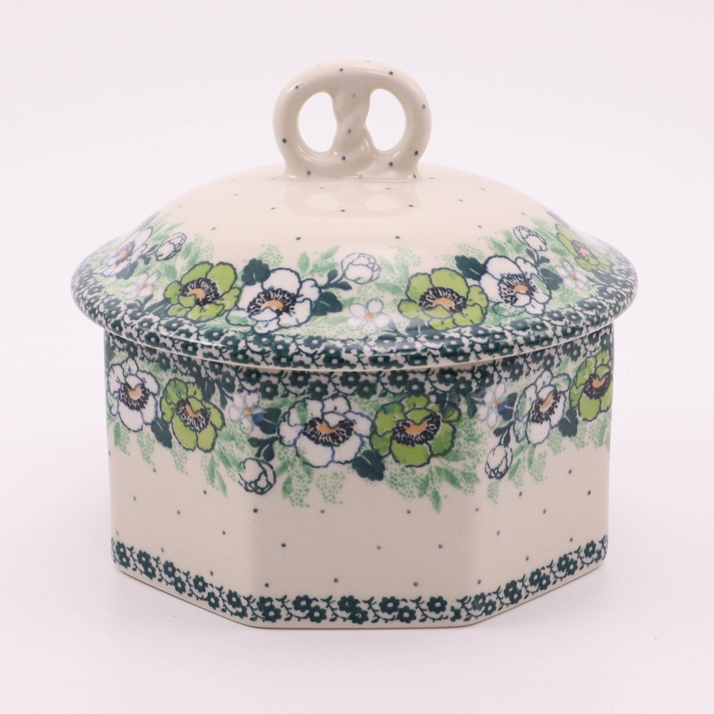 8"x6" Pretzel Box. Pattern: Irish Spring