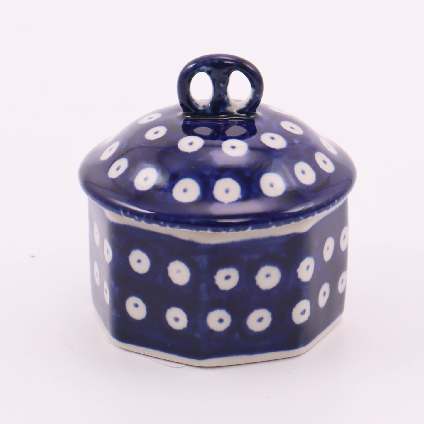 Mini Pretzel Box. Pattern: Owl Eye