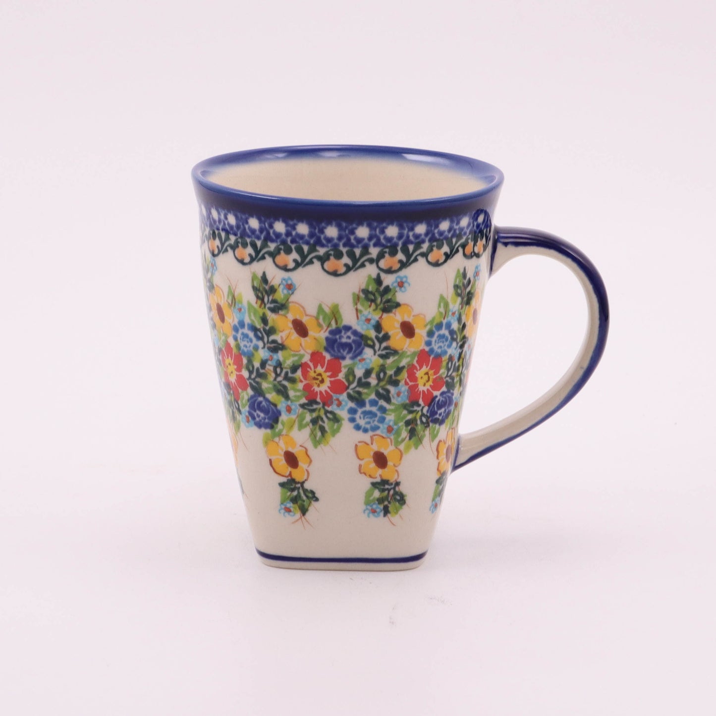 16oz Square Base Director Mug. Pattern: Delightful
