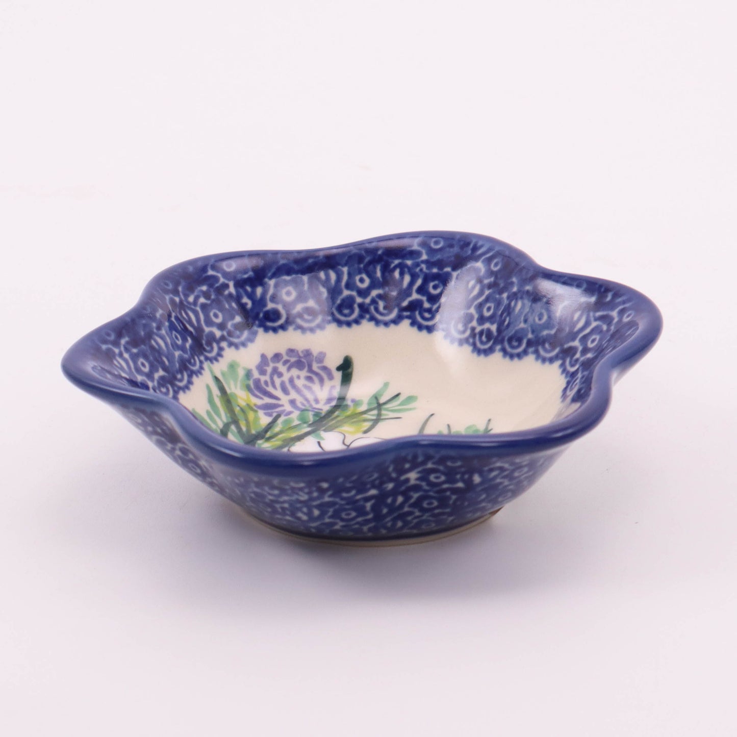 5"x1" Small Flower Bowl. Pattern: Clover Fields