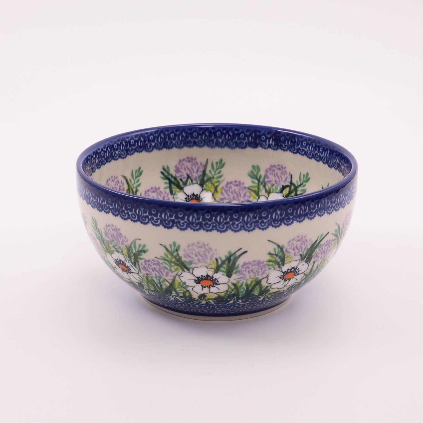 7.5" Serving Bowl. Pattern: Clover Fields