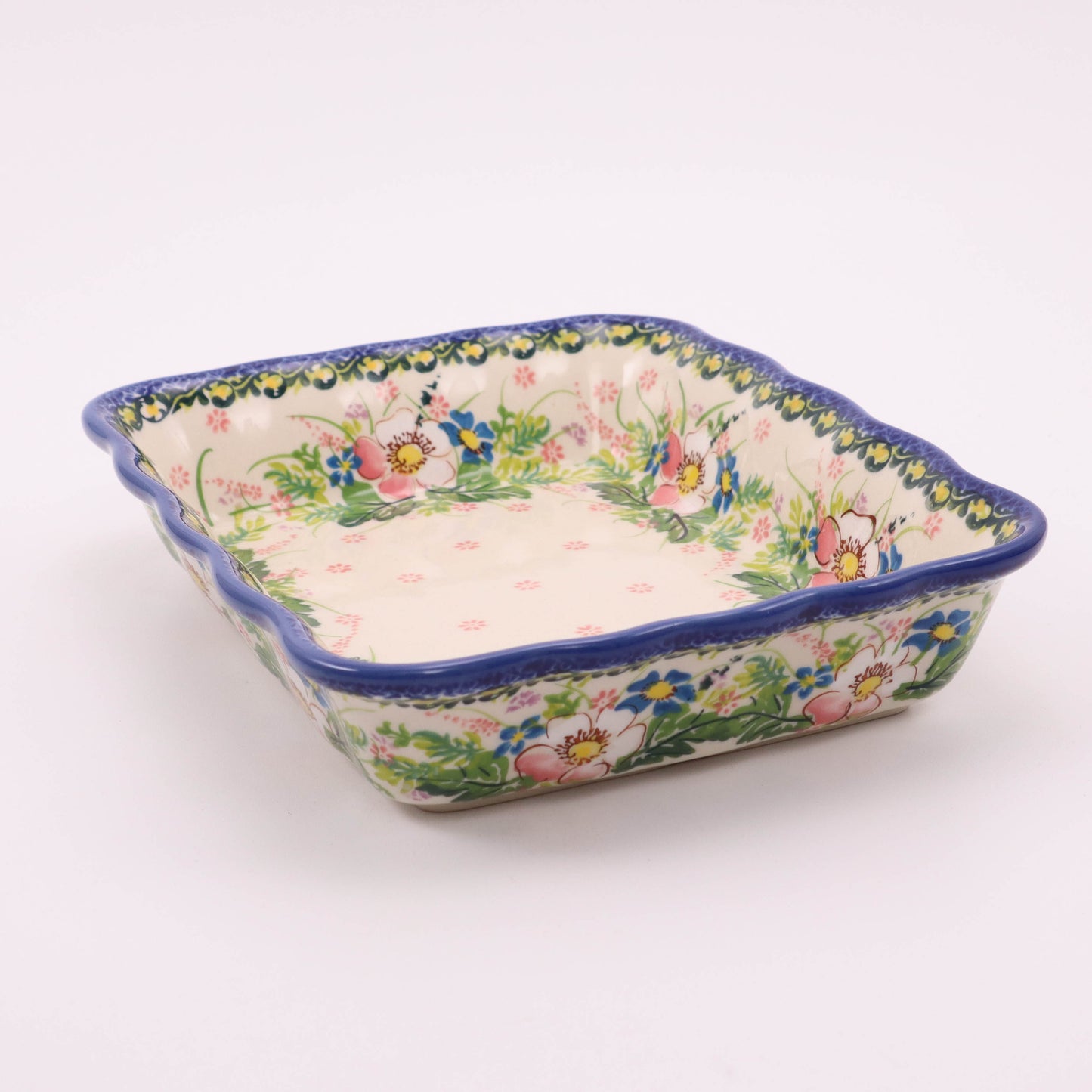 10"x8" Waved Ada Baker. Pattern: Pastel Blooms