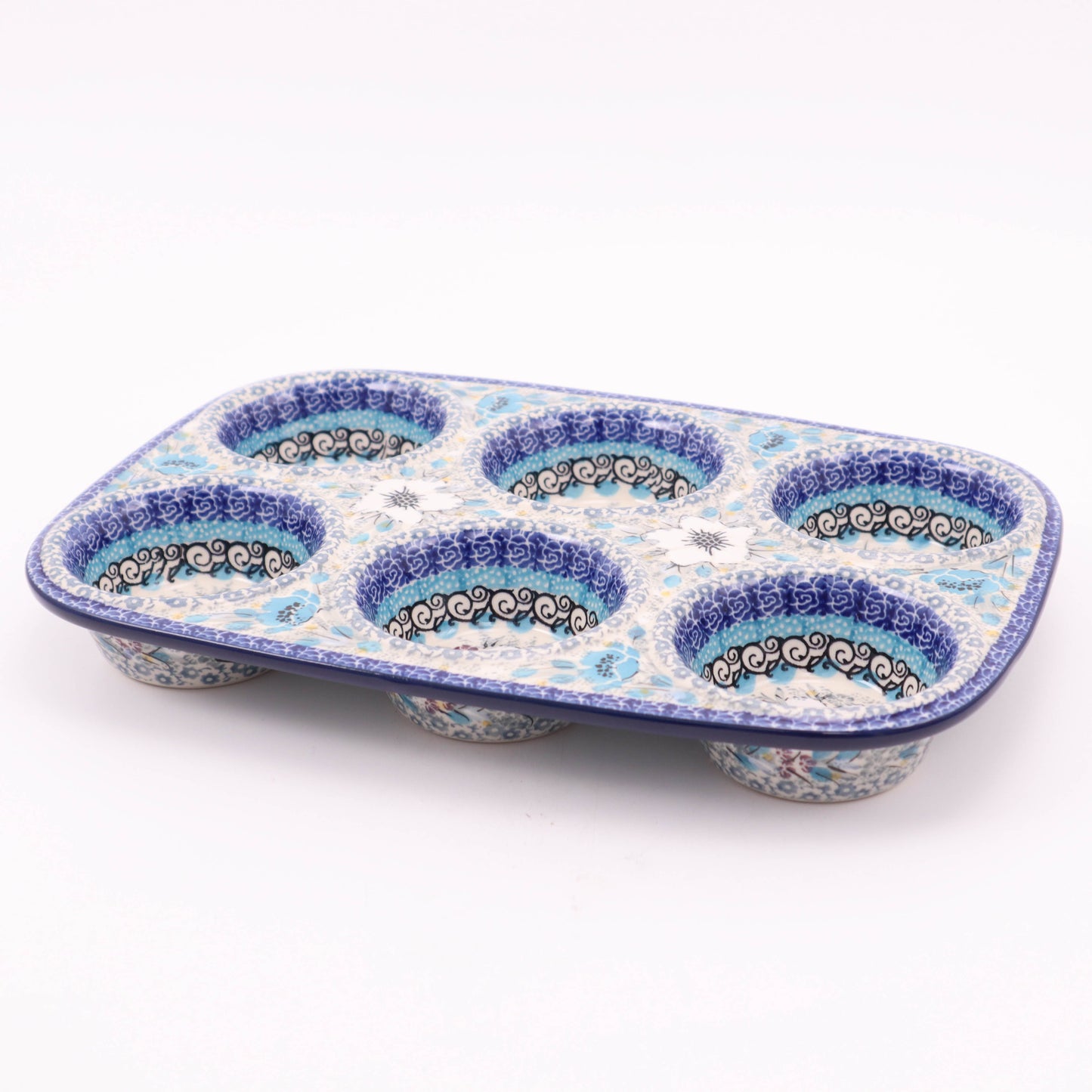 11"x8" Muffin Baker. Pattern: Serenity