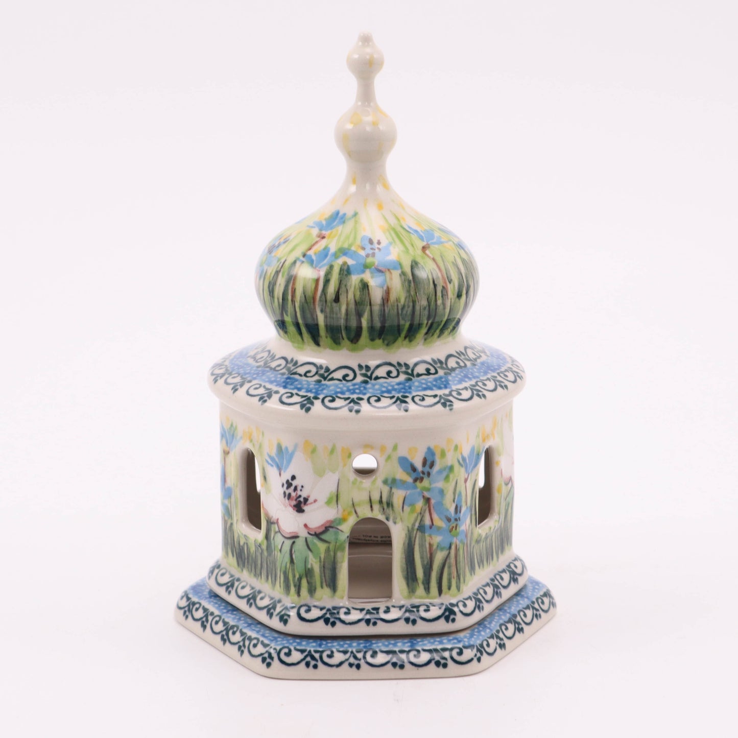 4"x7" Church Luminary. Pattern: Regency Park