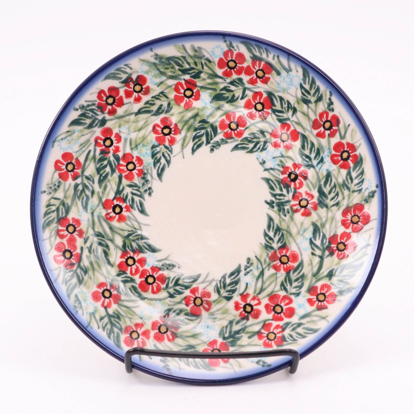 7.5" Dessert Plate. Pattern: Merry Wreath