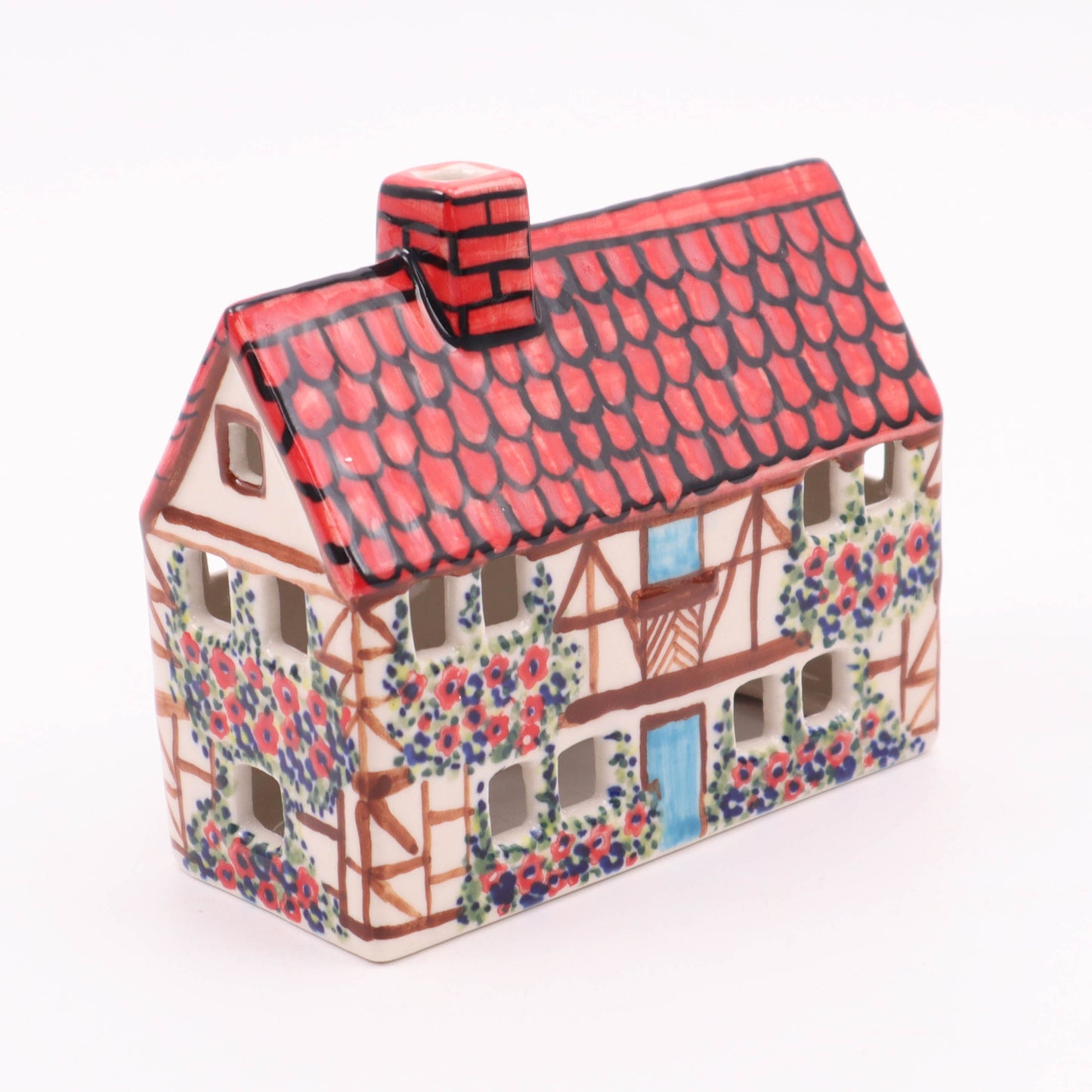 4.5" House Figurine. Pattern: D