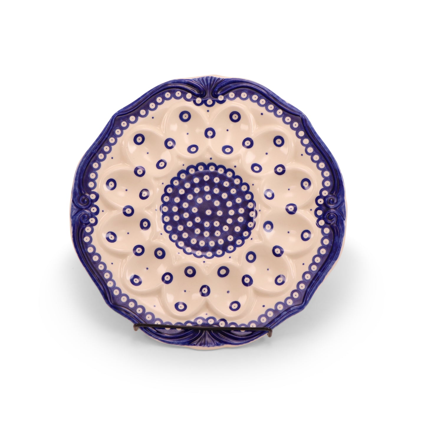 11" Egg Plate. Pattern: Owl Eye