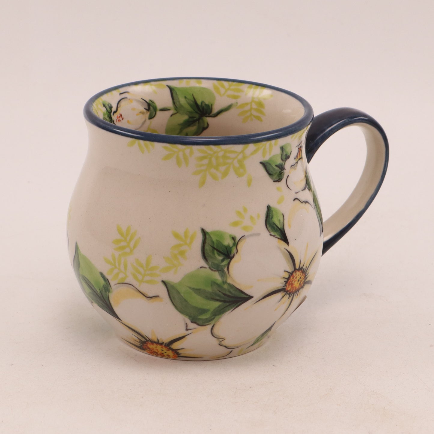 12oz Belly Mug. Pattern: White Flowers