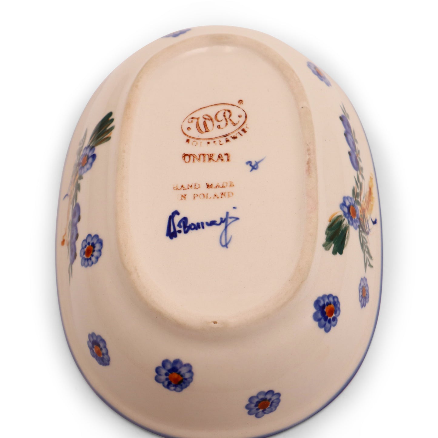 8"x5.5" Oval Dish. Pattern: Lilly of the Valley