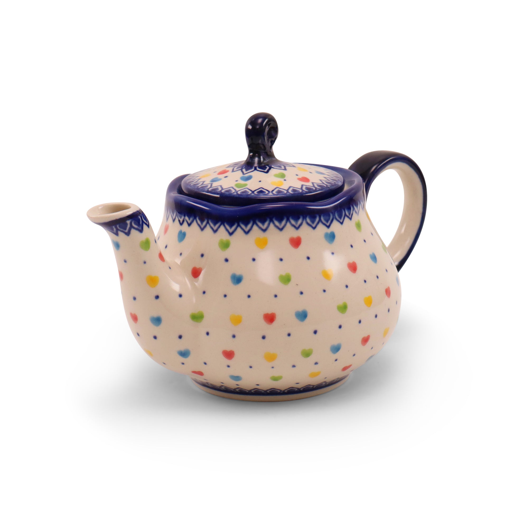 38oz Teapot . Pattern: Hearts for You