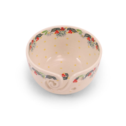 6.5"x4" Yarn Bowl. Pattern: Garland Trim