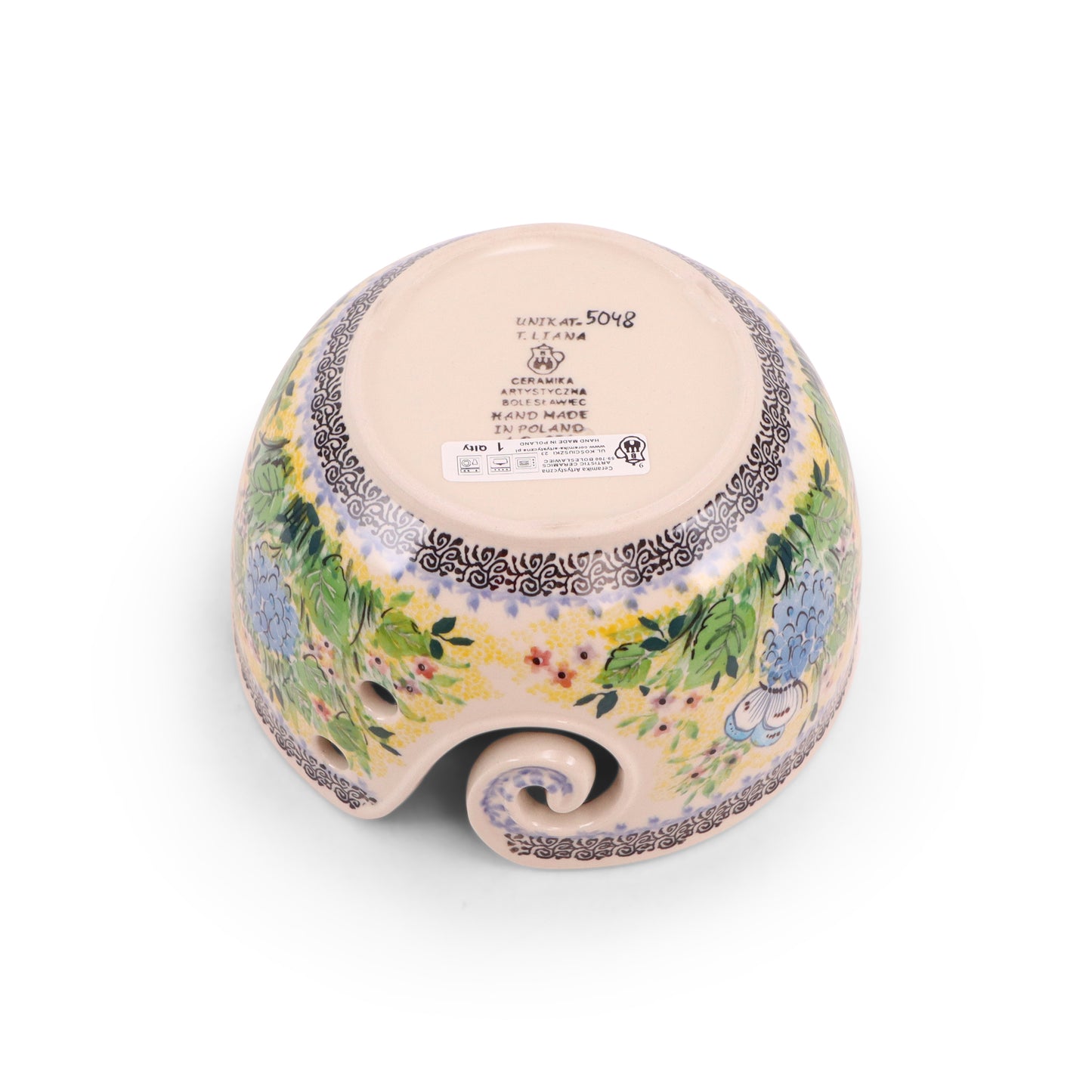 6.5"x4" Yarn Bowl. Pattern: Lakeside