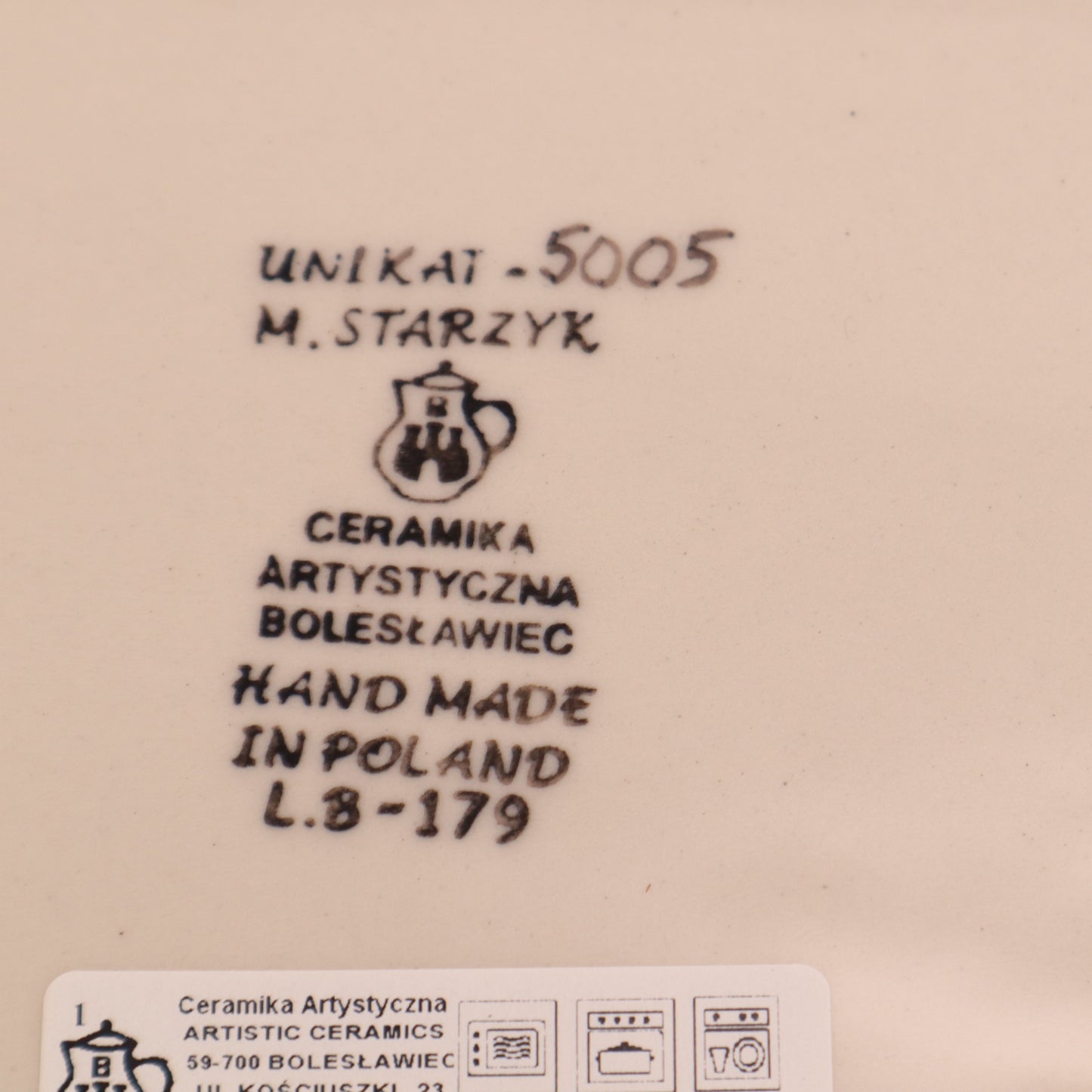 10"x7"x2.5" Baker .Pattern: Flower Shoppe