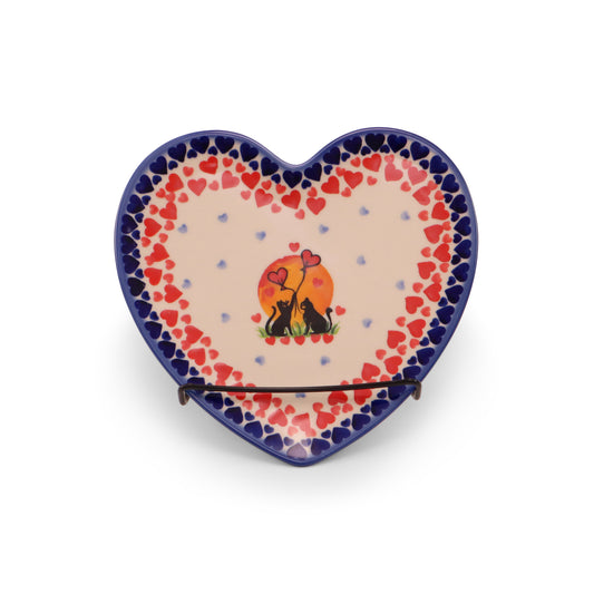 8.5"x7" Heart Plate. Pattern: First Blush