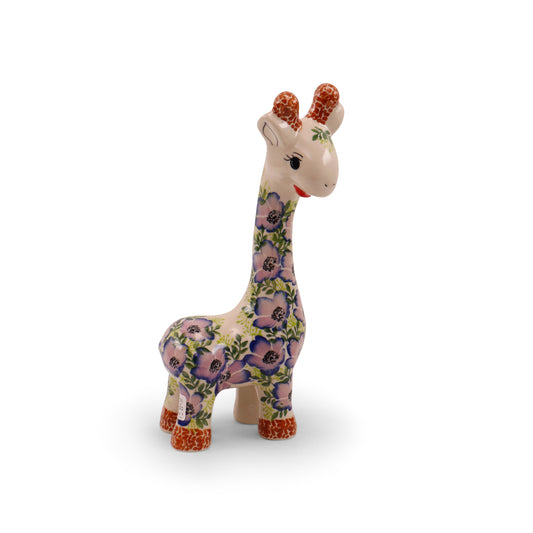 Giraffe Figurine. Pattern: AB