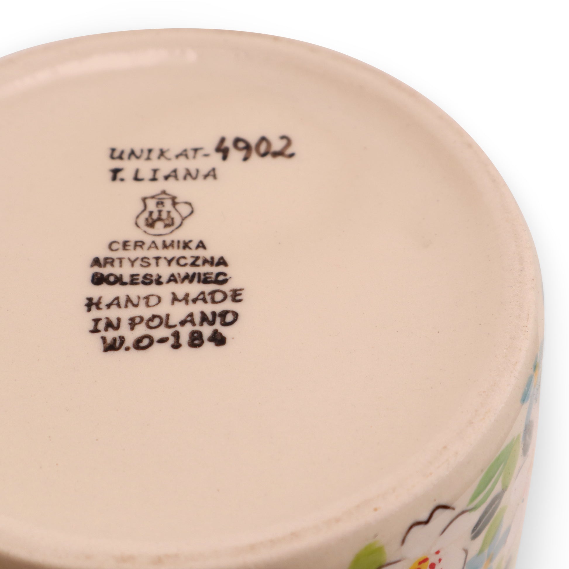 14" Spaghetti Container with Lid. Pattern: Mint Daisy