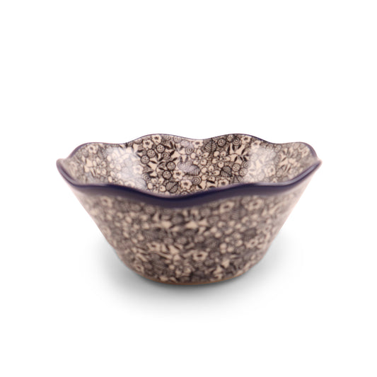 8"x3.5" Conical Ruffle Bowl .Pattern:Black and White