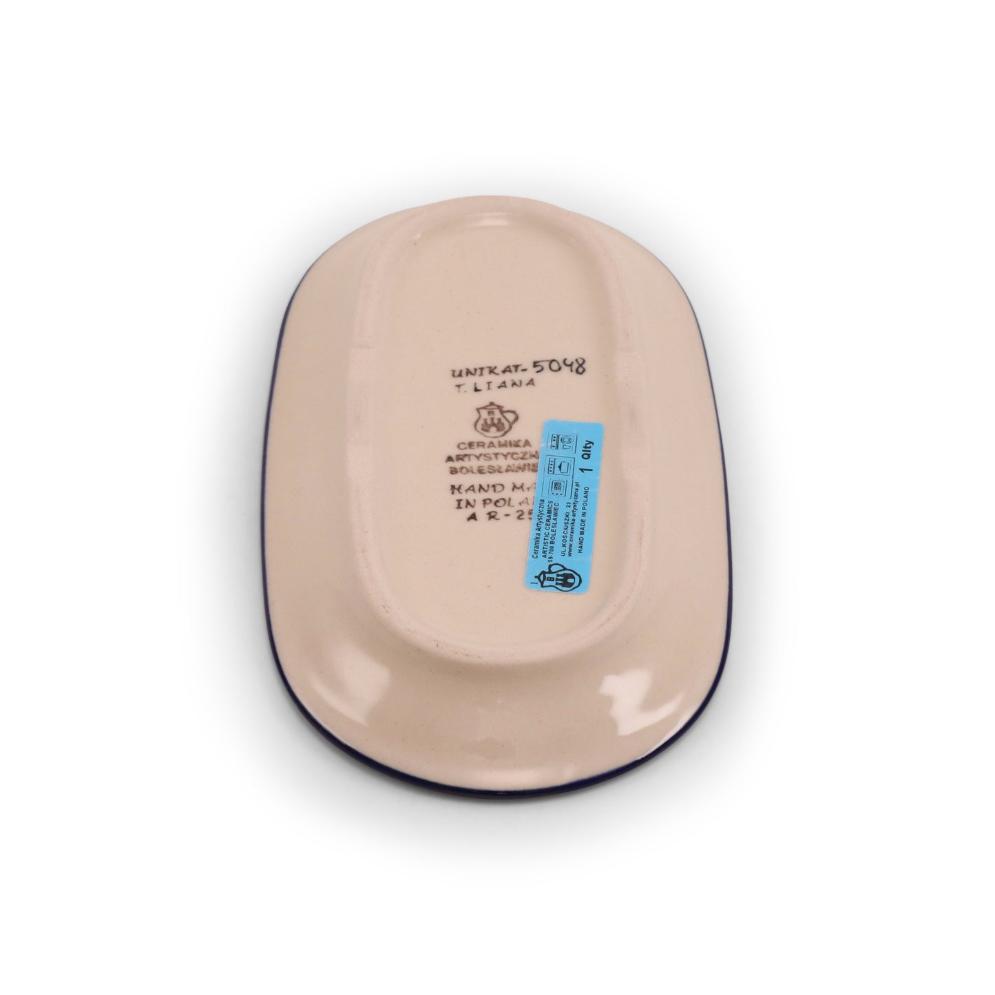 Salt and Pepper Shaker Set. Pattern: Hydrangea