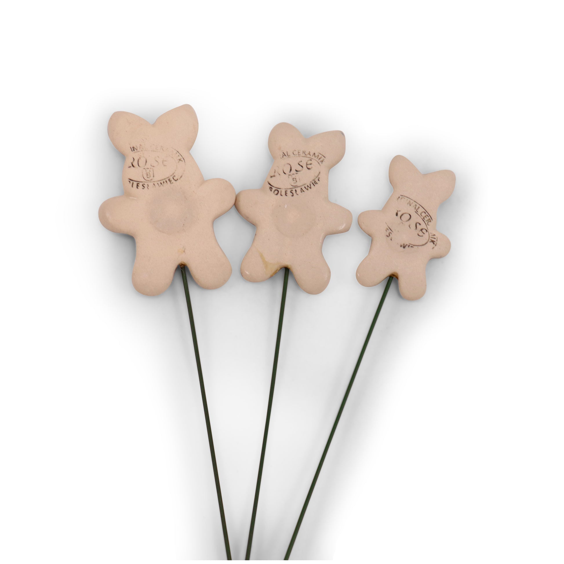 Seat of 3 bunny figurines 2"x1.5"