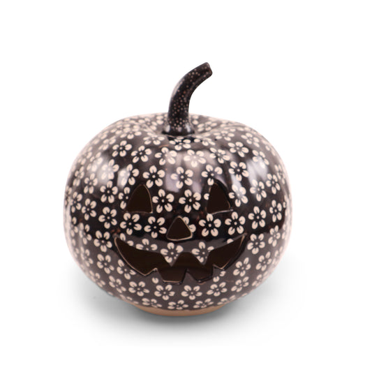 11"x10" Jack O Lantern .Pattern:Onyx