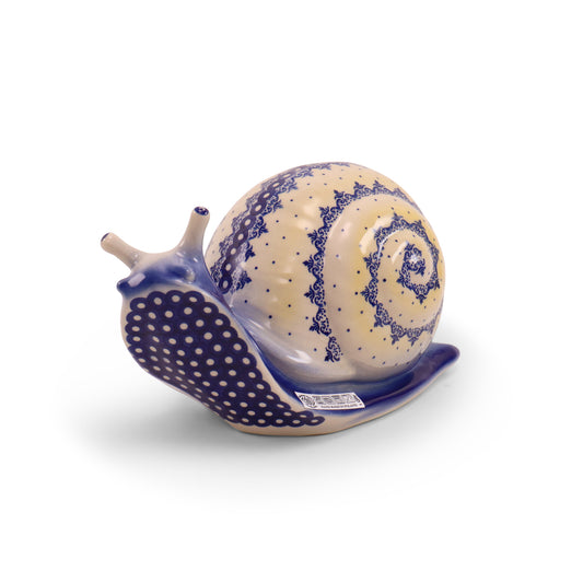 8"x6" Snail Figurine. Pattern: Sweater Weather