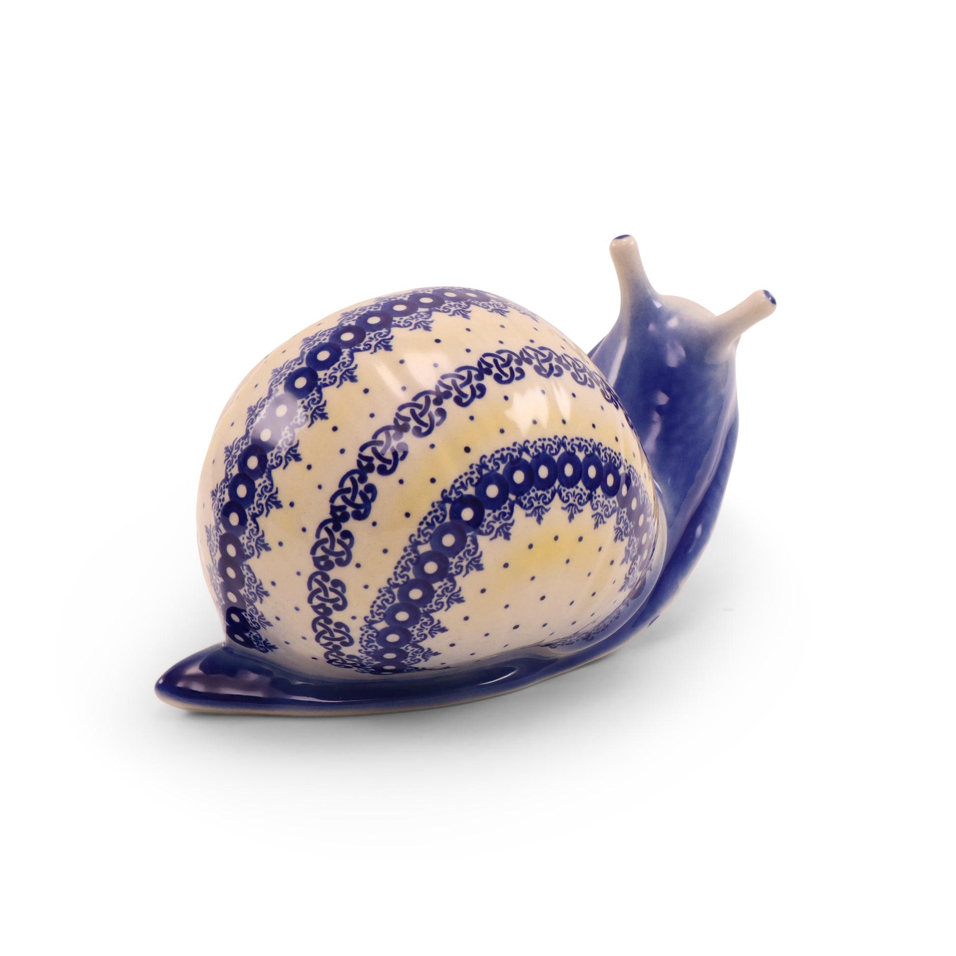 8"x6" Snail Figurine. Pattern: Sweater Weather