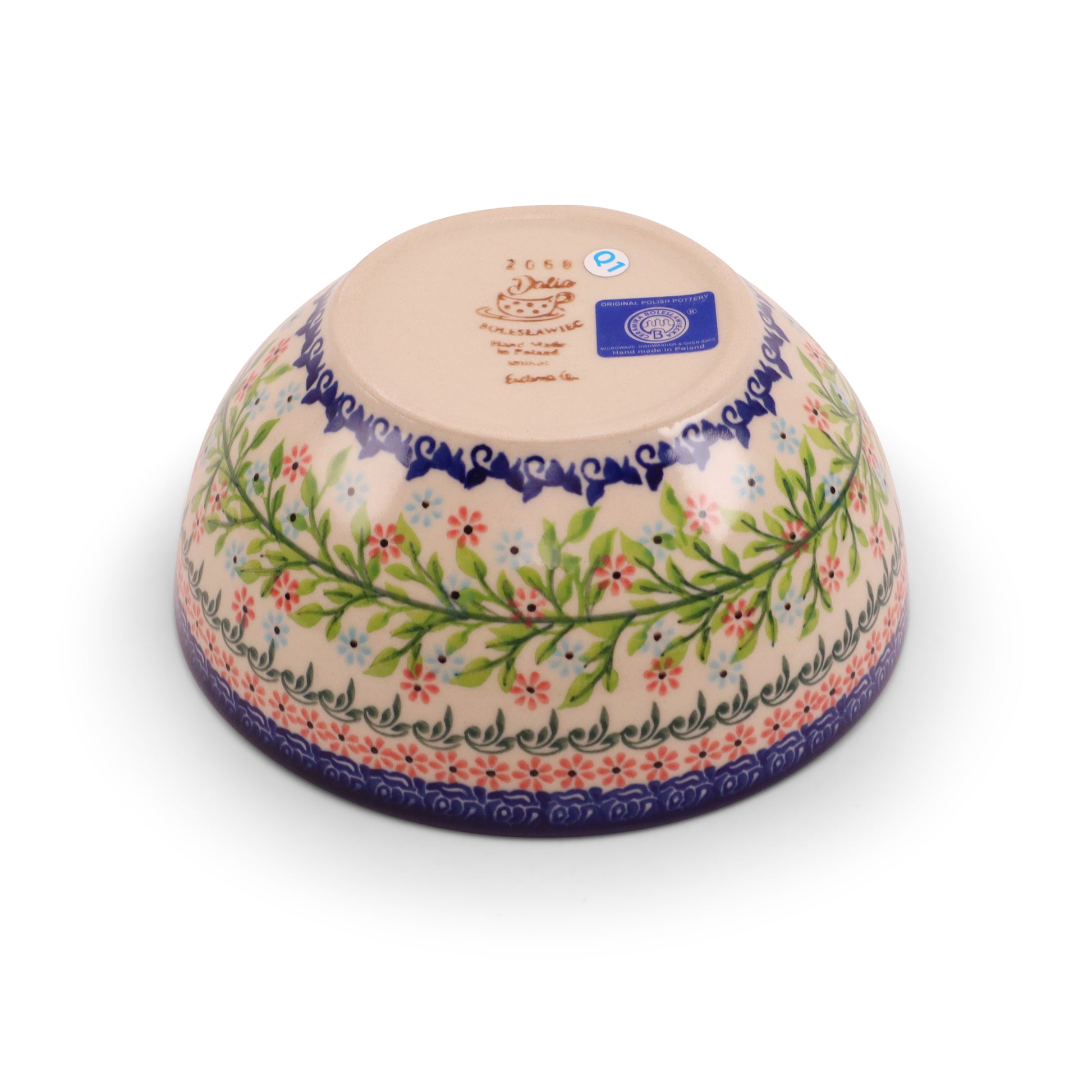 6"x3" Round Bowl.Pattern: Picnic Party