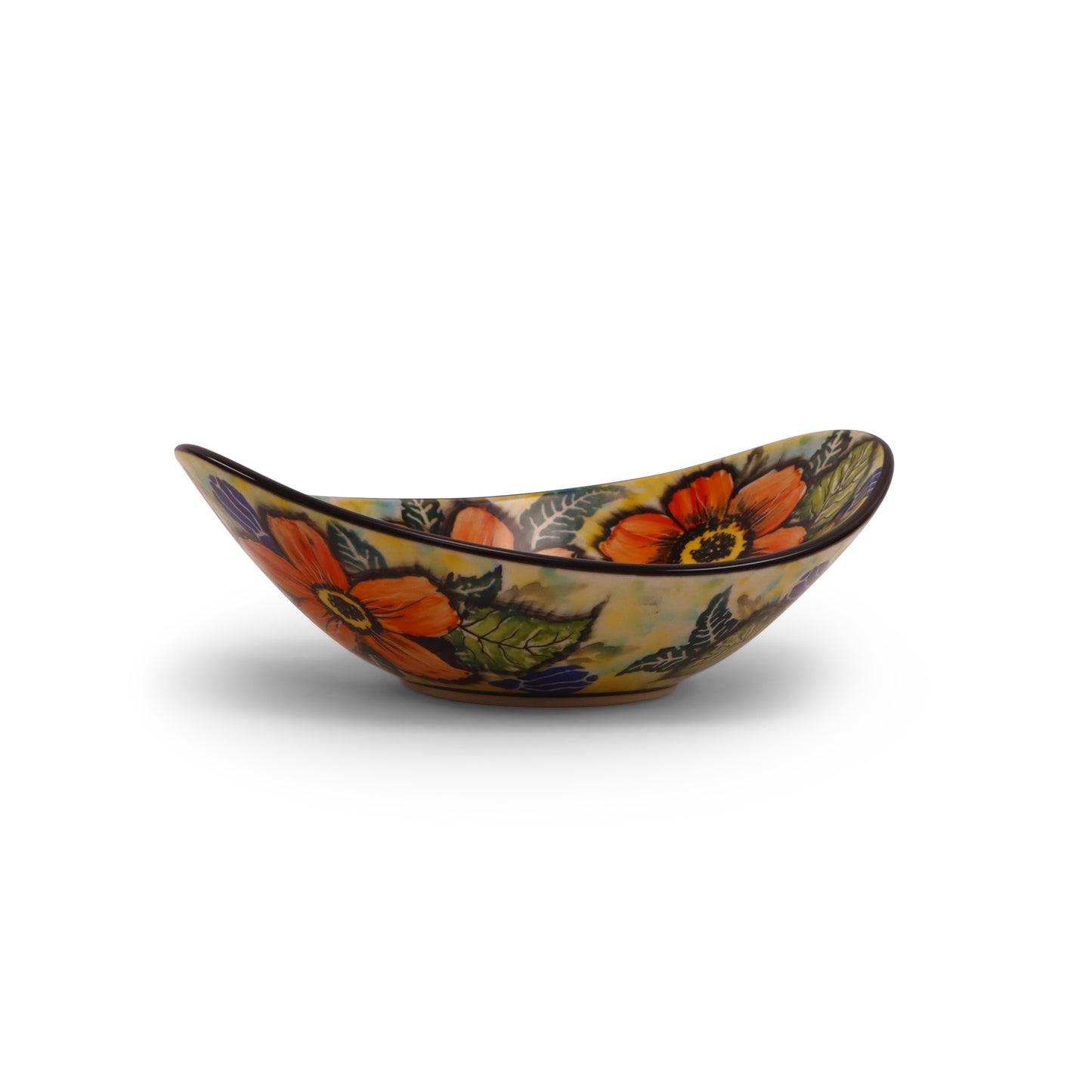 8.5"x6.5"x2" Oval Bowl. Pattern: Grenadinea