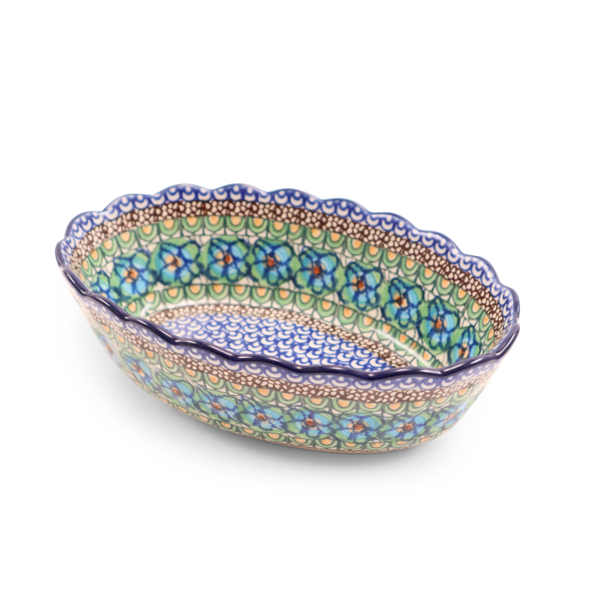 8.5"x6"x3" Fluted Oval Baker. Pattern: U151