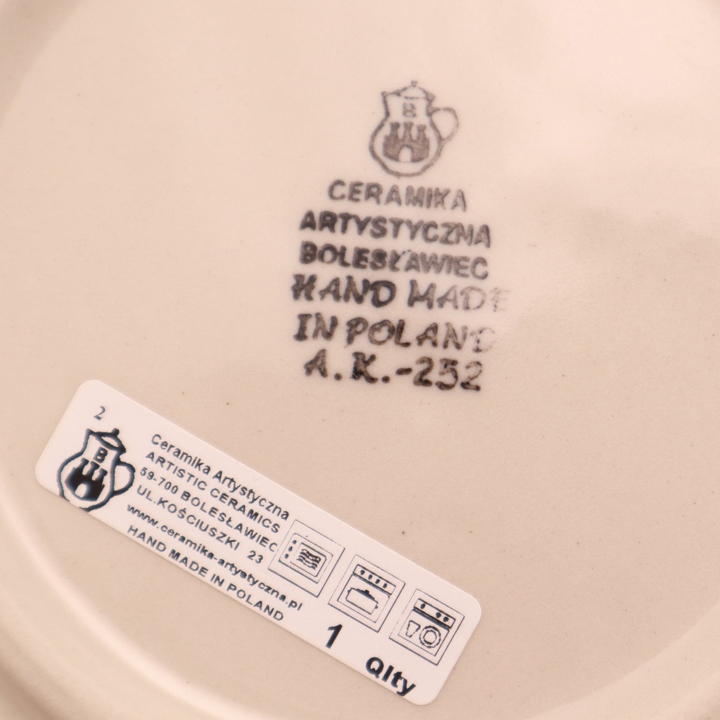 12.5"x3" Shallow Bowl. Pattern: Happy Daisy