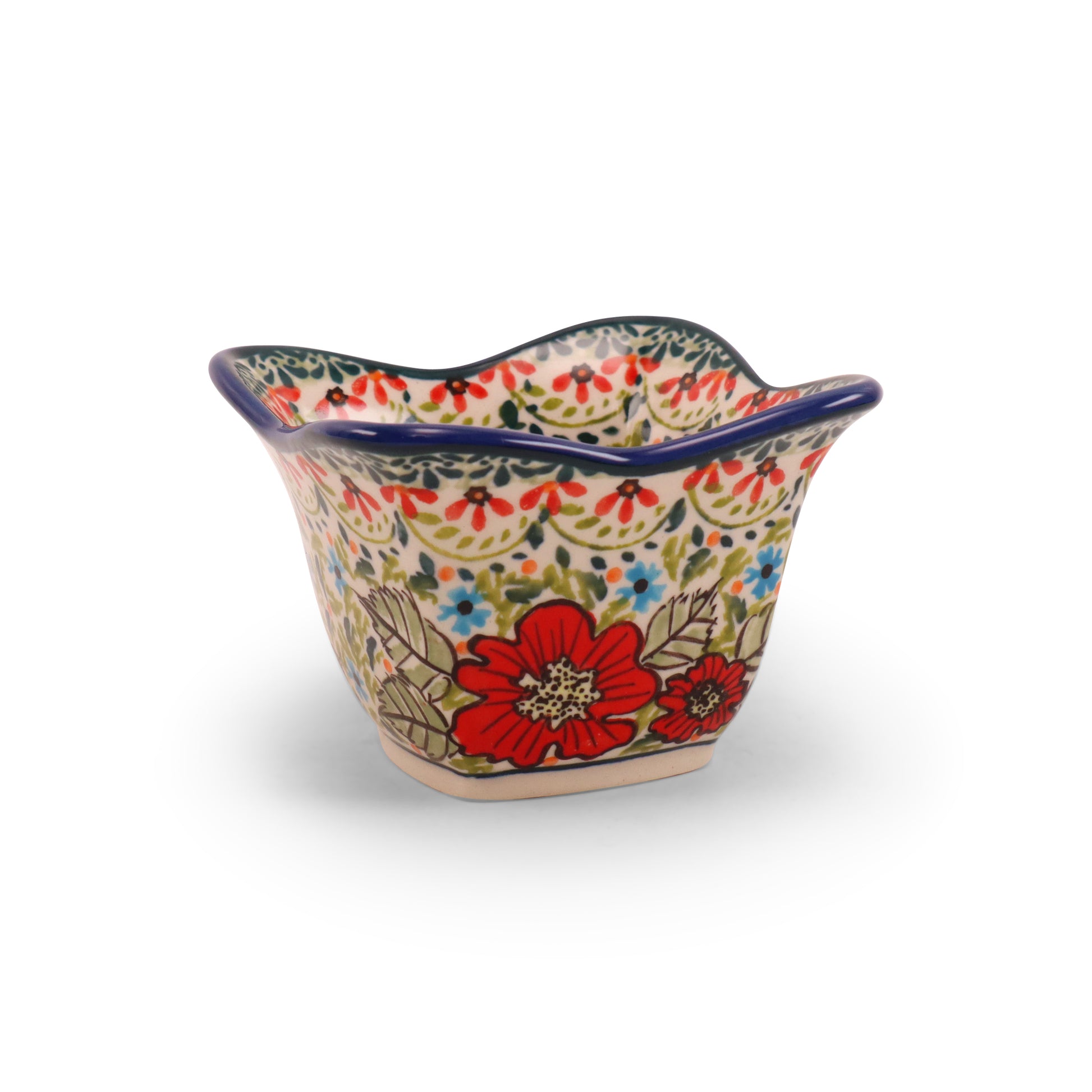 4"x4"x2.5" Wavy Bowl. Pattern: In My Garden