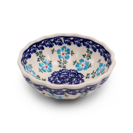4.5" Scallop Bowl.Pattern: Baby Blue