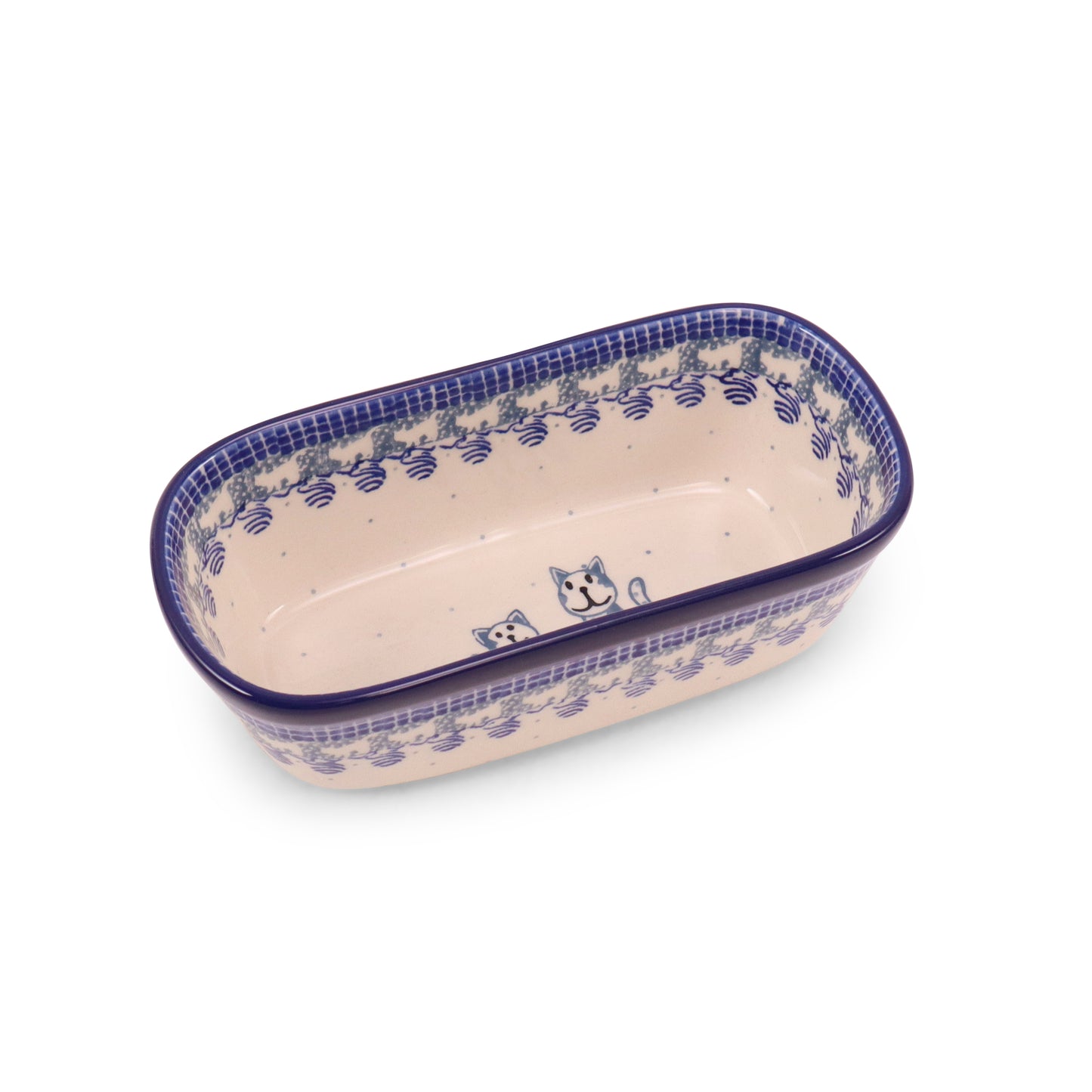 7"x3.5" Small Oval Baker. Pattern: Furry Friends