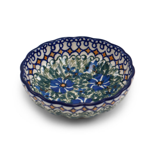 4.5"x1.5" Scallop Bowl.Pattern: U1012