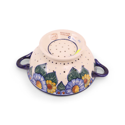 8" Colander 2Q. Pattern: Big Blue