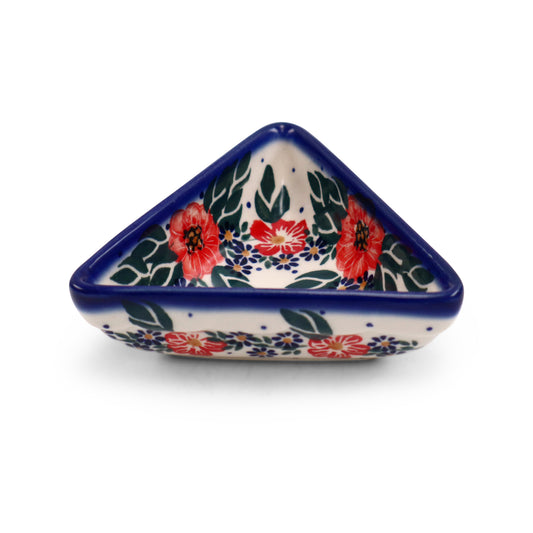 4.5"x4" Triangle Bowl.Pattern: Proud Poppy