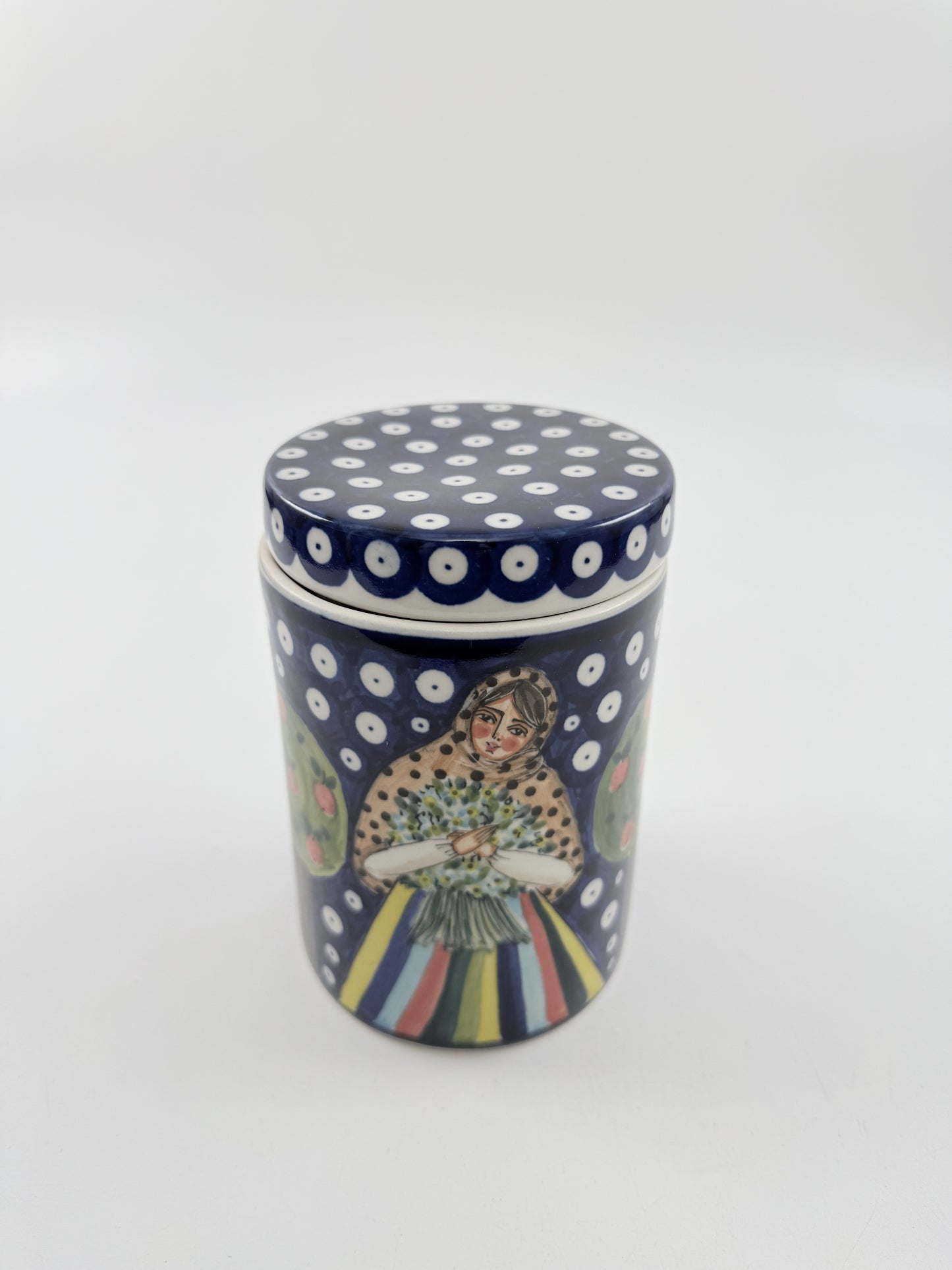 4.5" Covered Jar. Pattern: Mom Heart