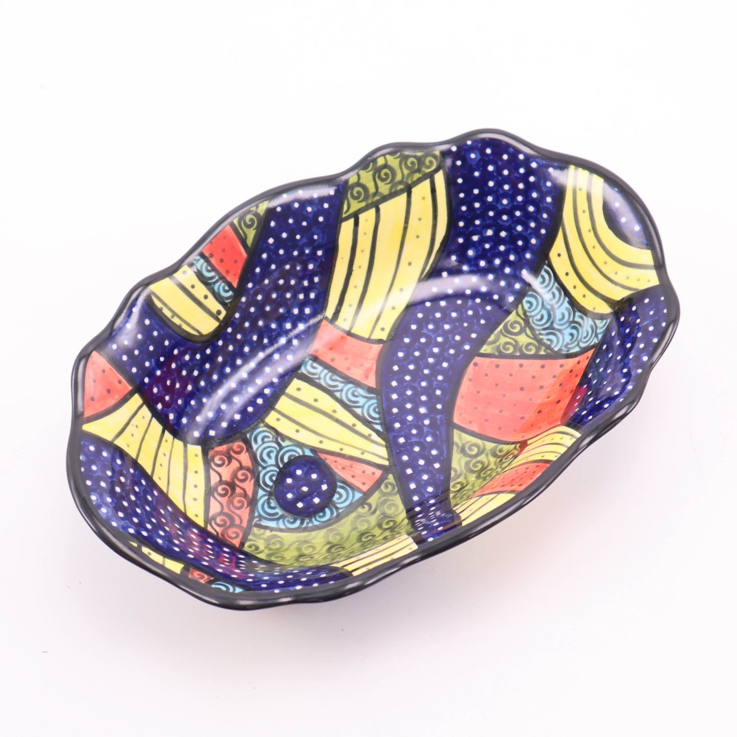 10"x7" Waved Oval Bowl. Pattern: Abstract