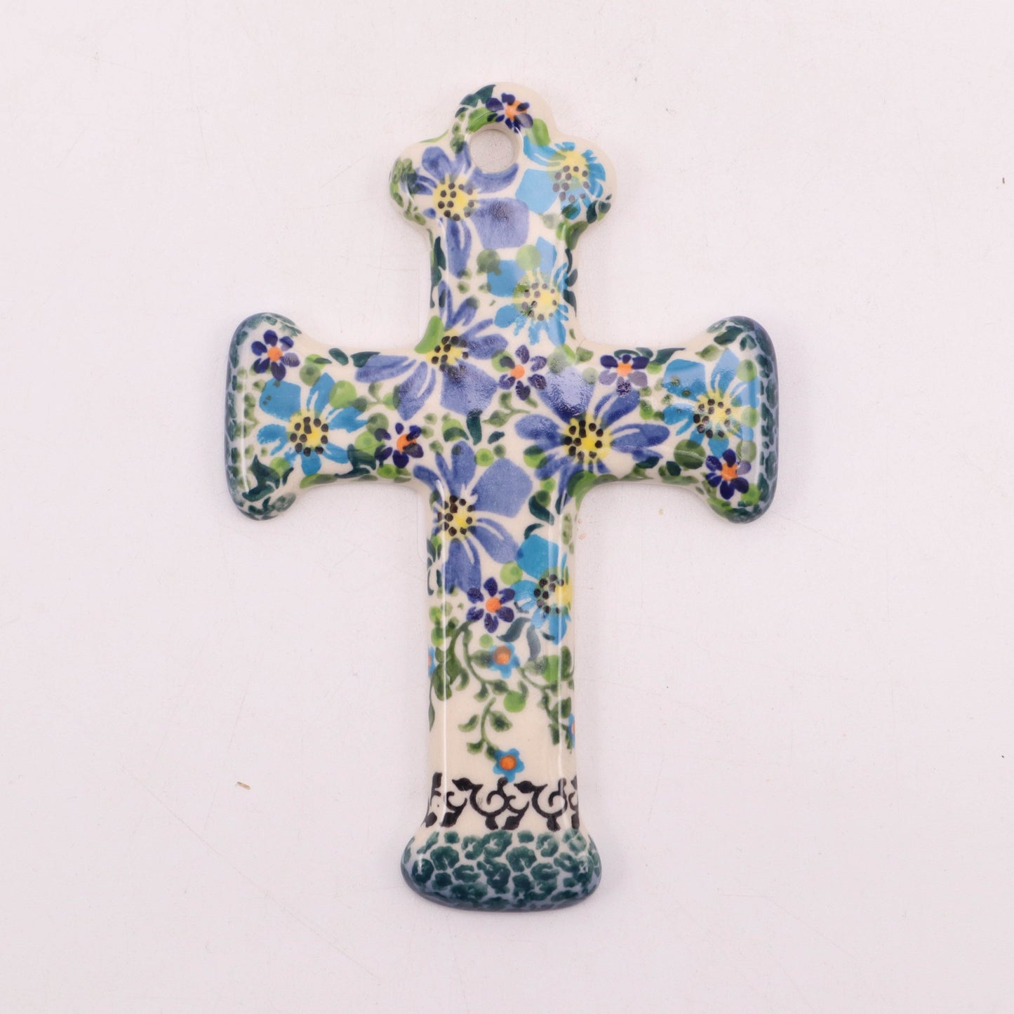 4"x5.5" Hanging Cross. Pattern: Morning Glory